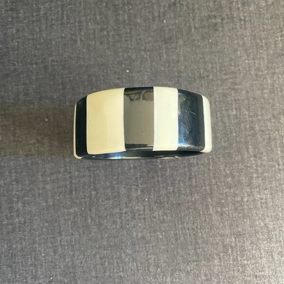 3 for $25 Bundle Beautiful Summer Bracelets Or ONE FREE with Your Order of $25+ - Picture 3 of 8